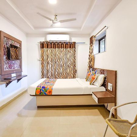 Fabhotel Bright Holidays ماهاباليشوار المظهر الخارجي الصورة