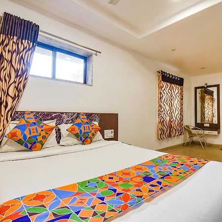 Fabhotel Bright Holidays ماهاباليشوار المظهر الخارجي الصورة