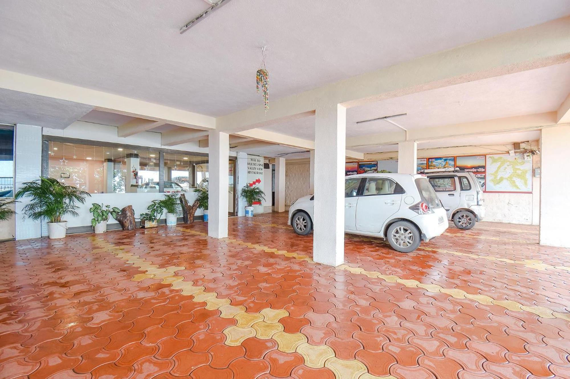 Fabhotel Bright Holidays ماهاباليشوار المظهر الخارجي الصورة