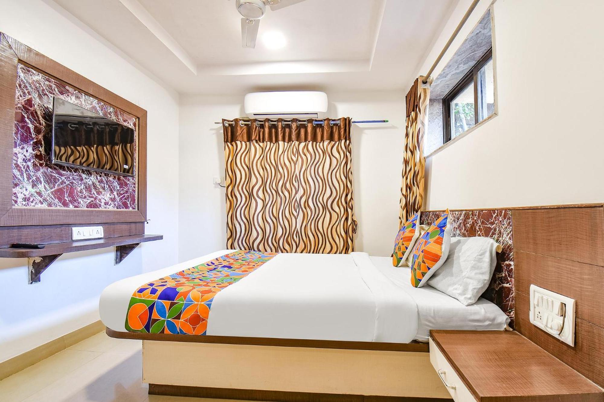 Fabhotel Bright Holidays ماهاباليشوار المظهر الخارجي الصورة